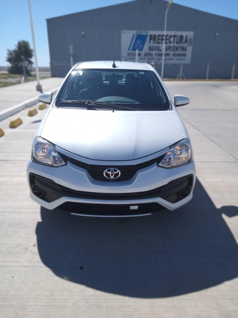 Toyota ETIOS X 1.5 6M/T 5P