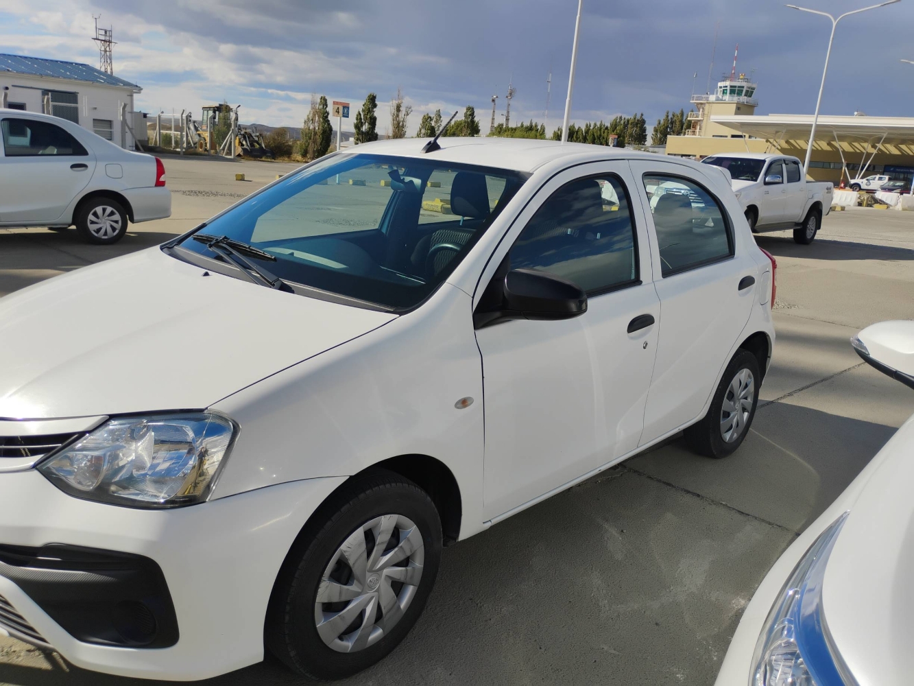 Foto de Toyota ETIOS X 1.5 6M/T 5P