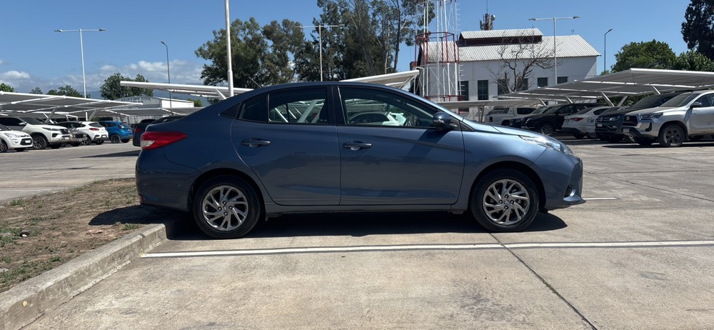 Foto de Toyota YARIS XLS 1.5 CVT 4P