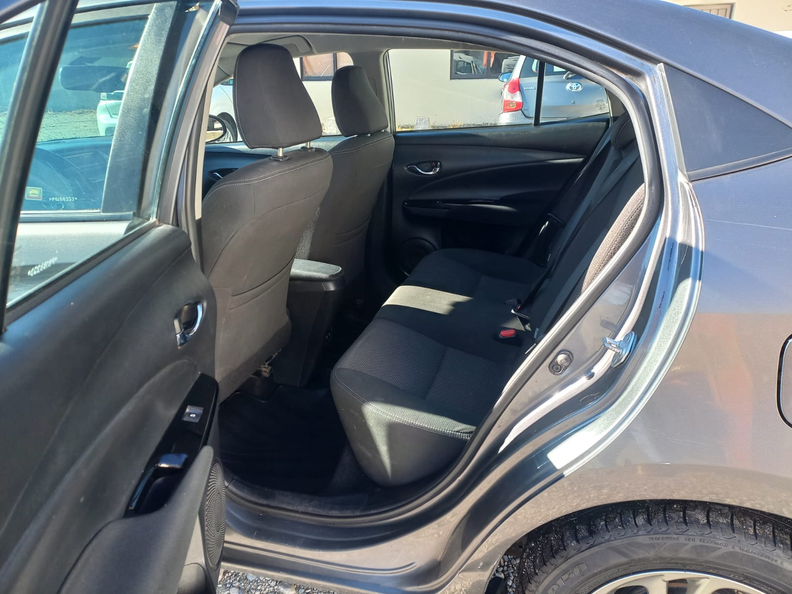 Toyota YARIS XLS 1.5 6M/T 4P