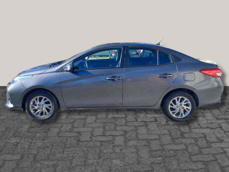 Toyota YARIS XLS 1.5 6M/T 4P