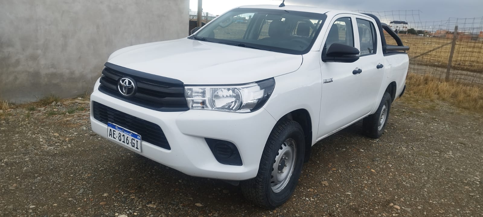 Foto de Toyota HILUX 4X4 DC DX 2.4 TDI 6 MT