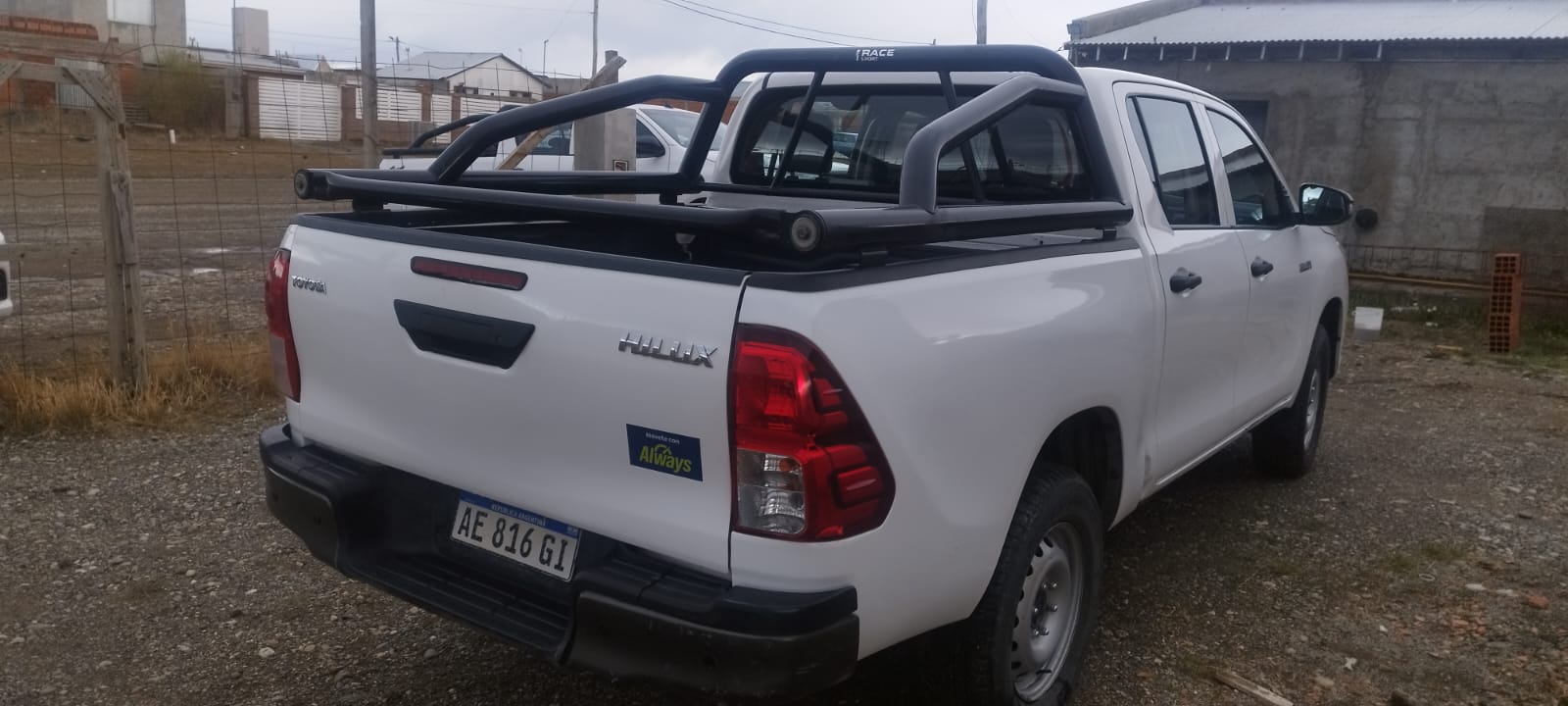 Toyota HILUX 4X4 DC DX 2.4 TDI 6 MT