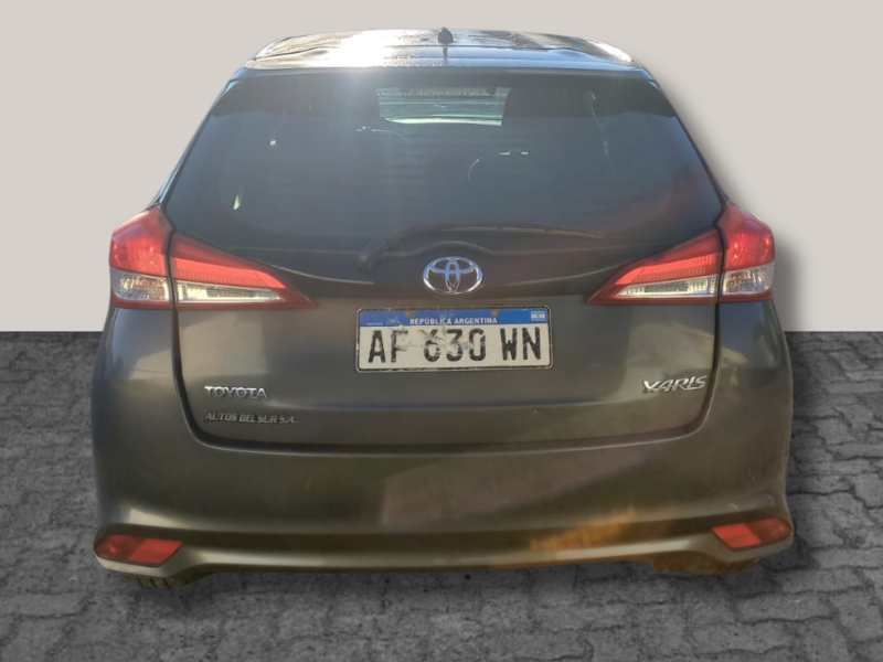 Toyota YARIS XS 1.5 6M/T 5P