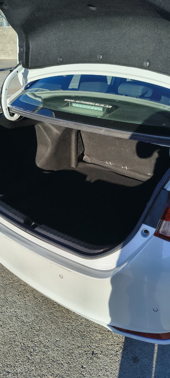 Toyota YARIS XLS 1.5 6M/T 4P