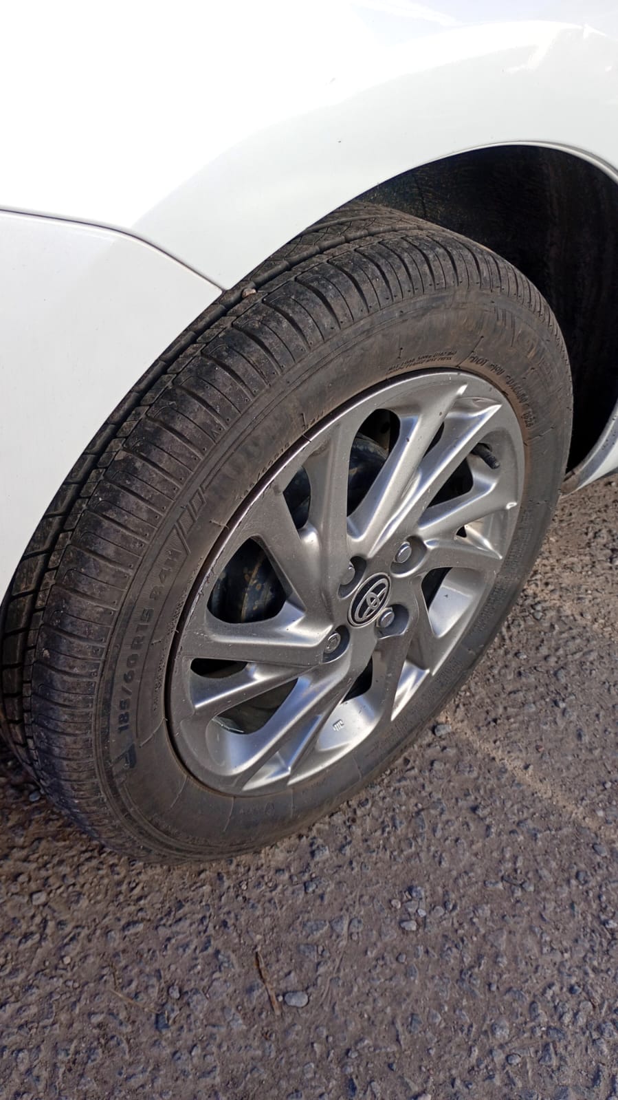 Toyota YARIS XLS 1.5 6M/T 4P
