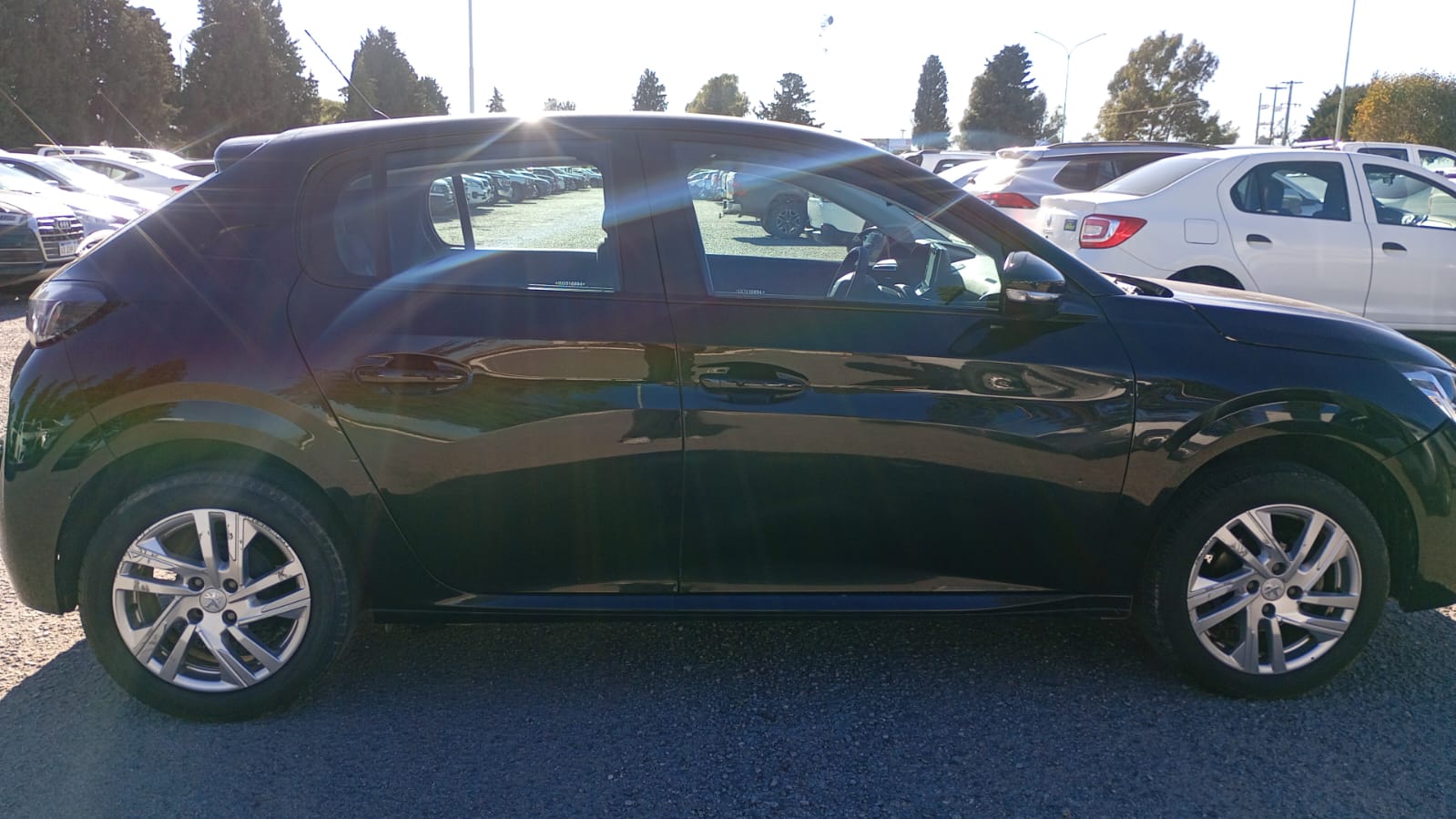 Peugeot 208 Active Pack 1.6L Tiptronic AM23.5