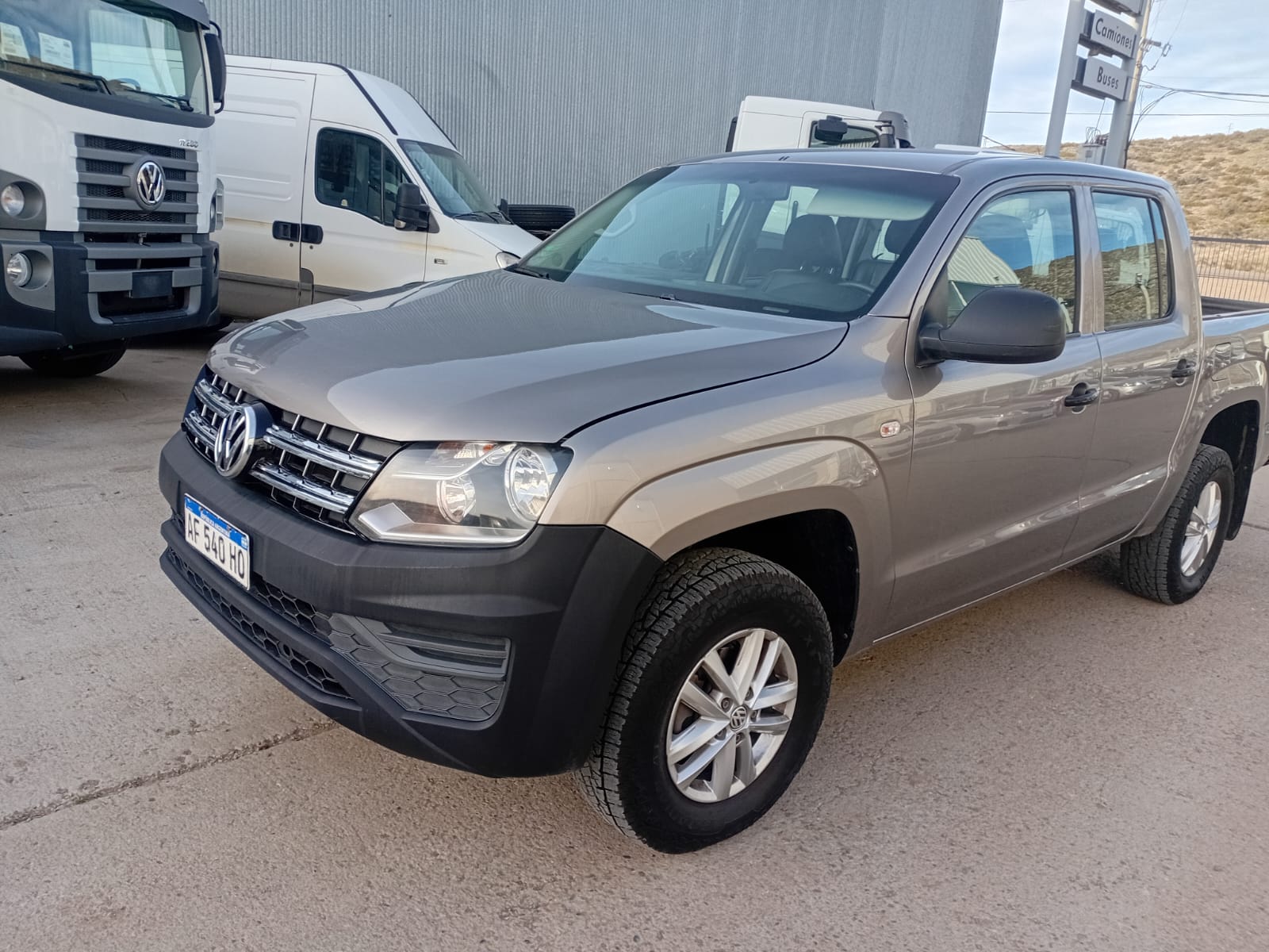 Foto de VOLKSWAGEN AMAROK TRENDLINE 4X4 2.0L TDI 140 CV