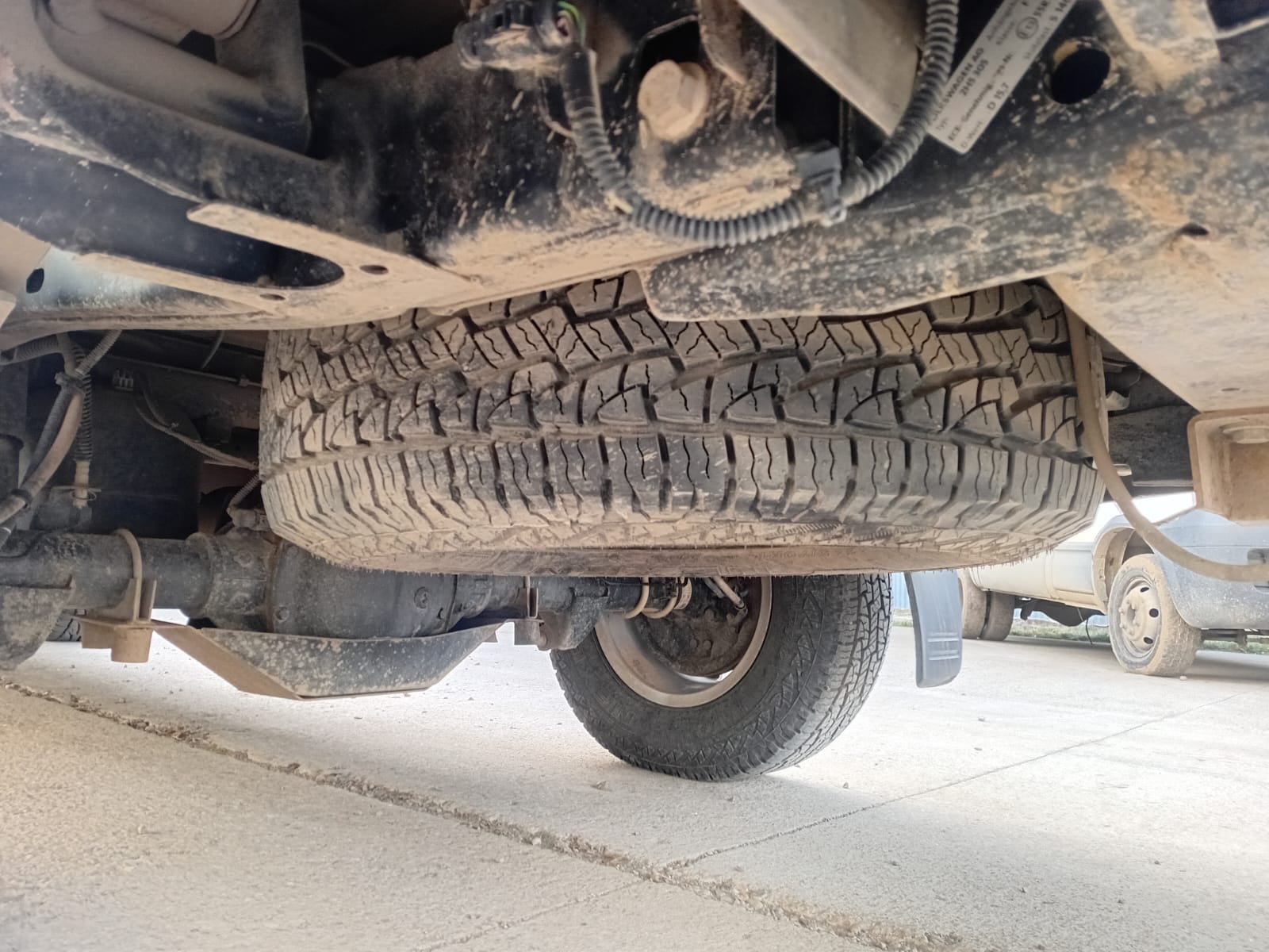 VOLKSWAGEN AMAROK TRENDLINE 4X4 2.0L TDI 140 CV