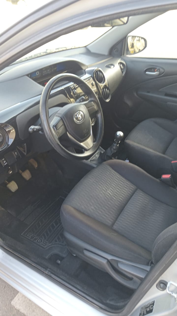 Toyota ETIOS X 1.5 6M/T 5P