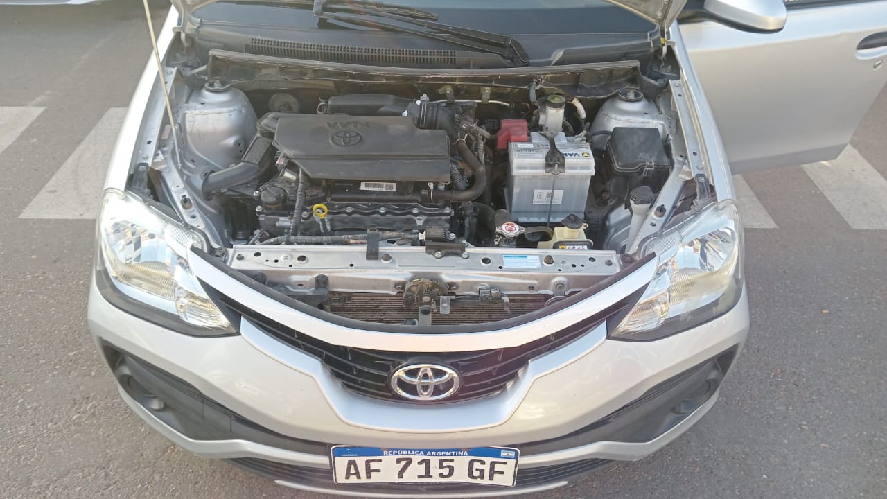 Toyota ETIOS X 1.5 6M/T 5P
