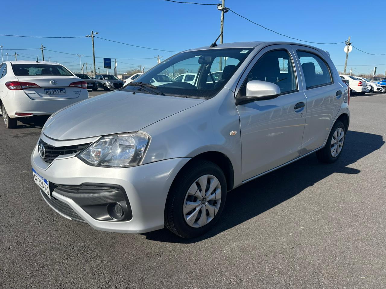 Foto de Toyota ETIOS X 1.5 6M/T 5P