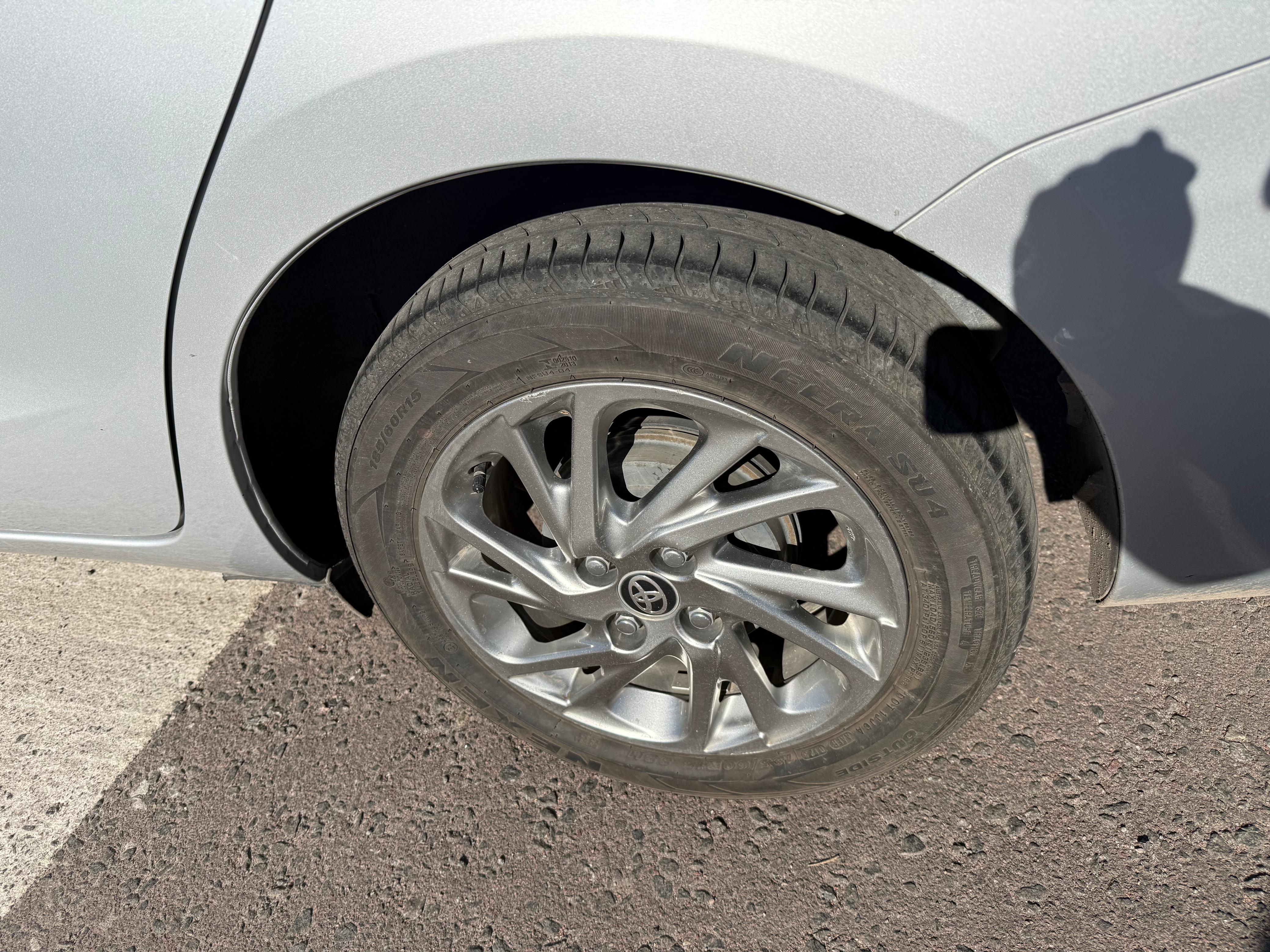 Toyota YARIS XLS 1.5 6M/T 4P