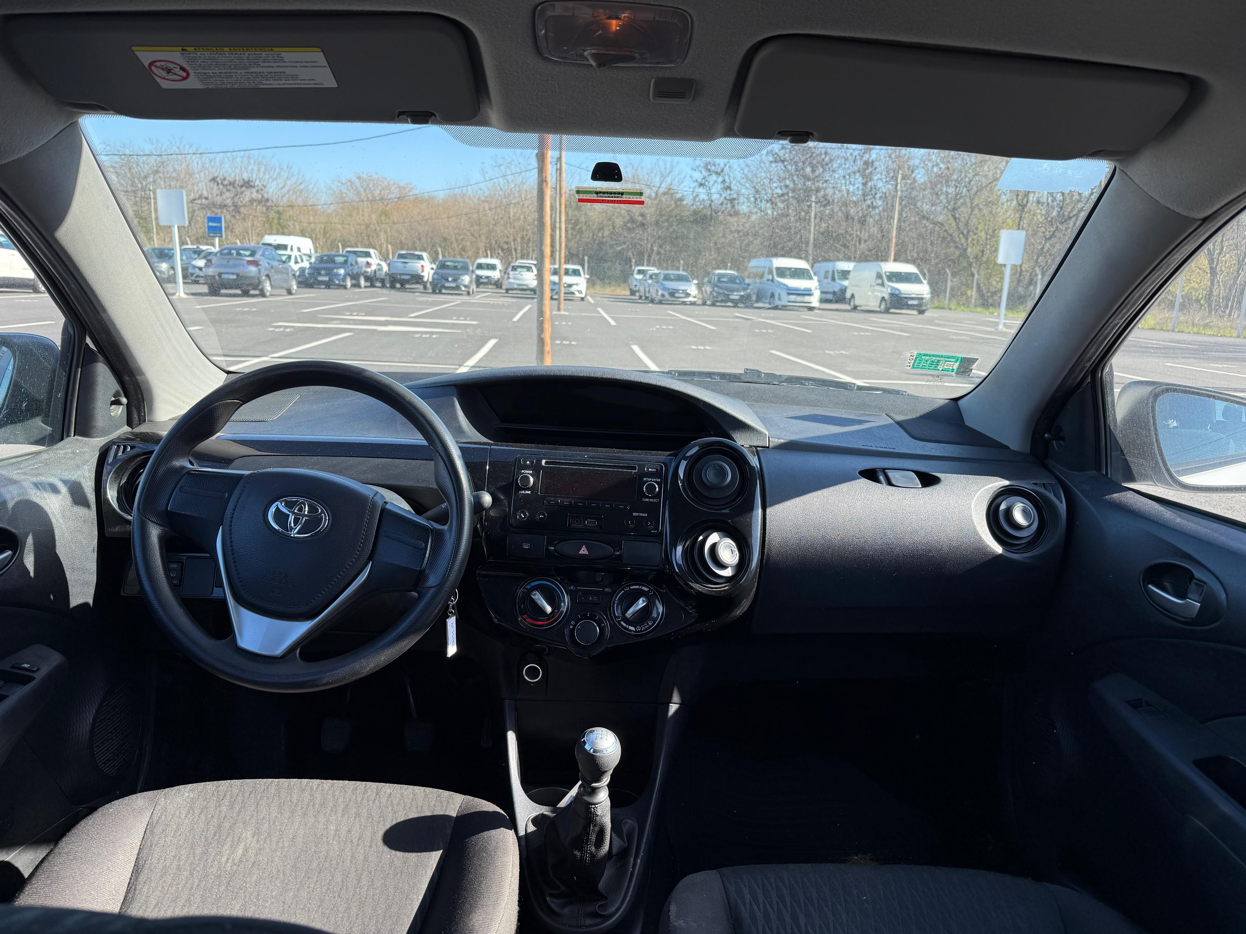 Toyota ETIOS X 1.5 6M/T 4P