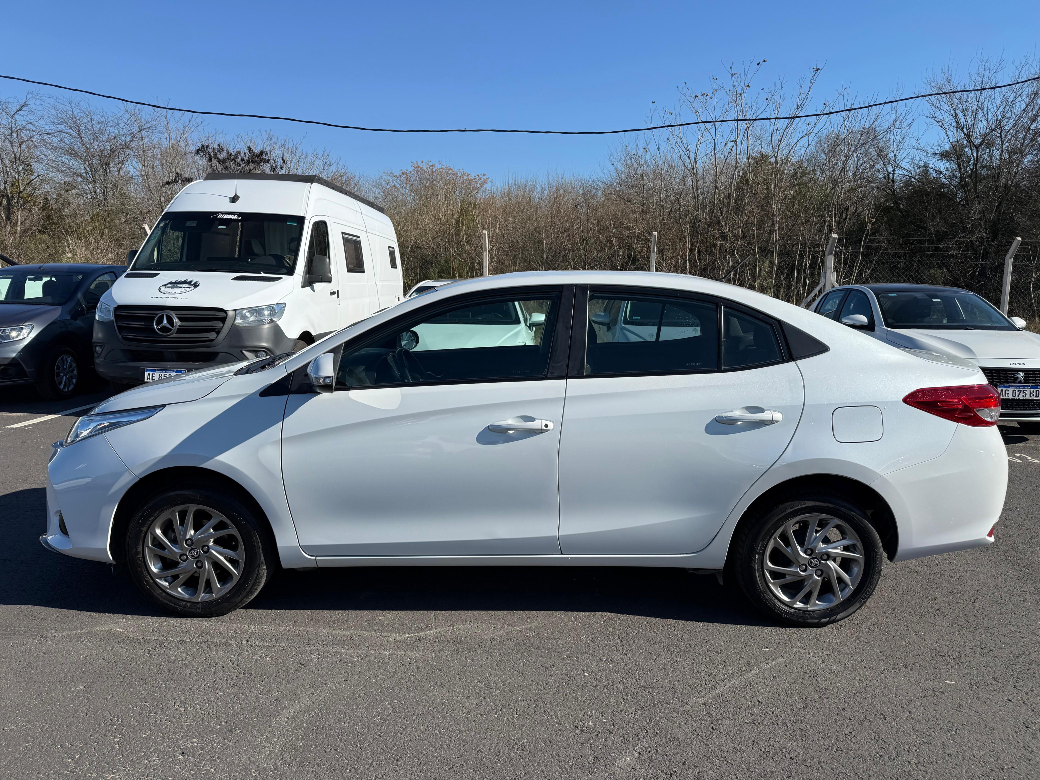 Toyota YARIS XLS 1.5 6M/T 4P