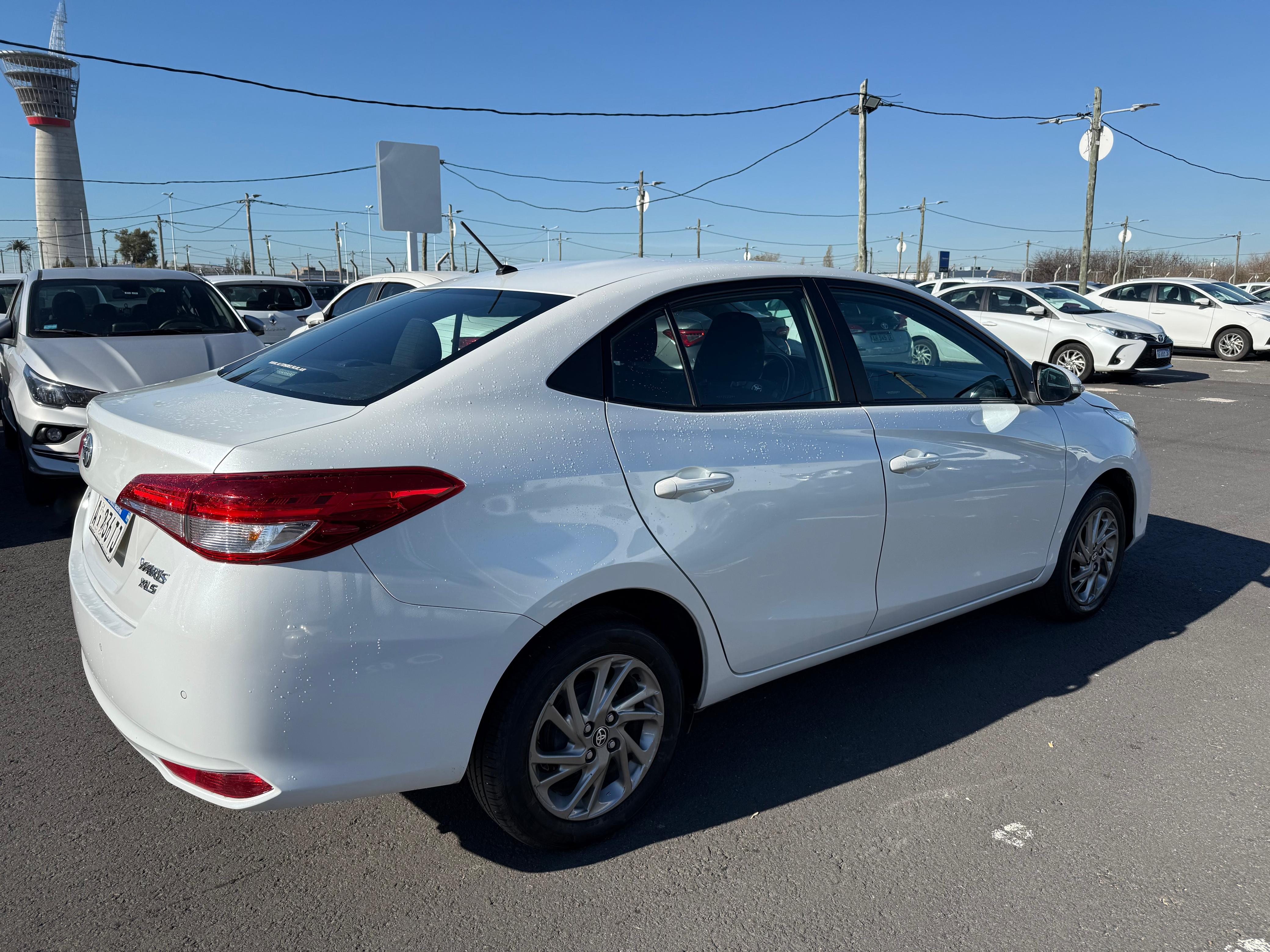 Toyota YARIS XLS 1.5 6M/T 4P
