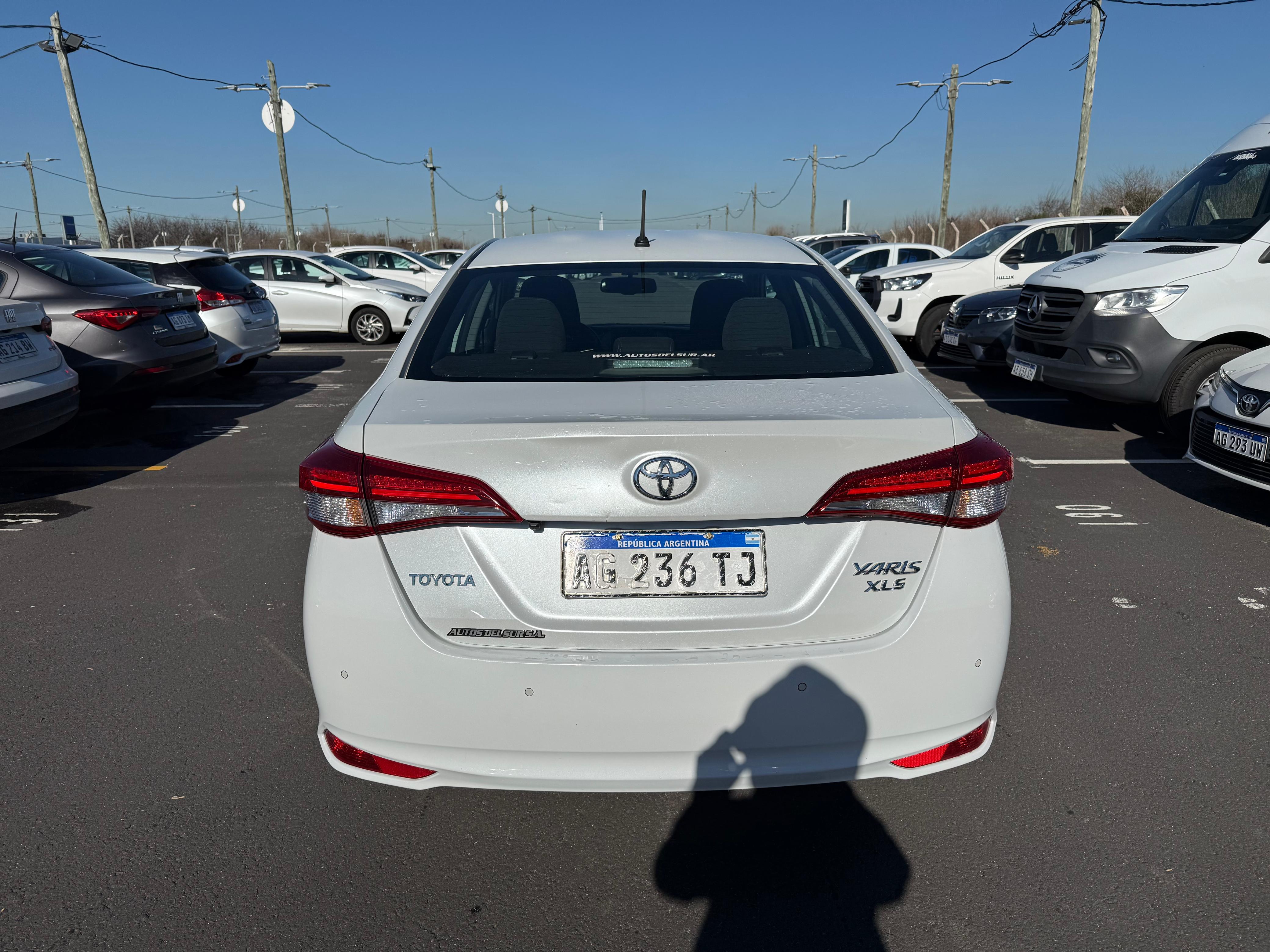 Toyota YARIS XLS 1.5 6M/T 4P