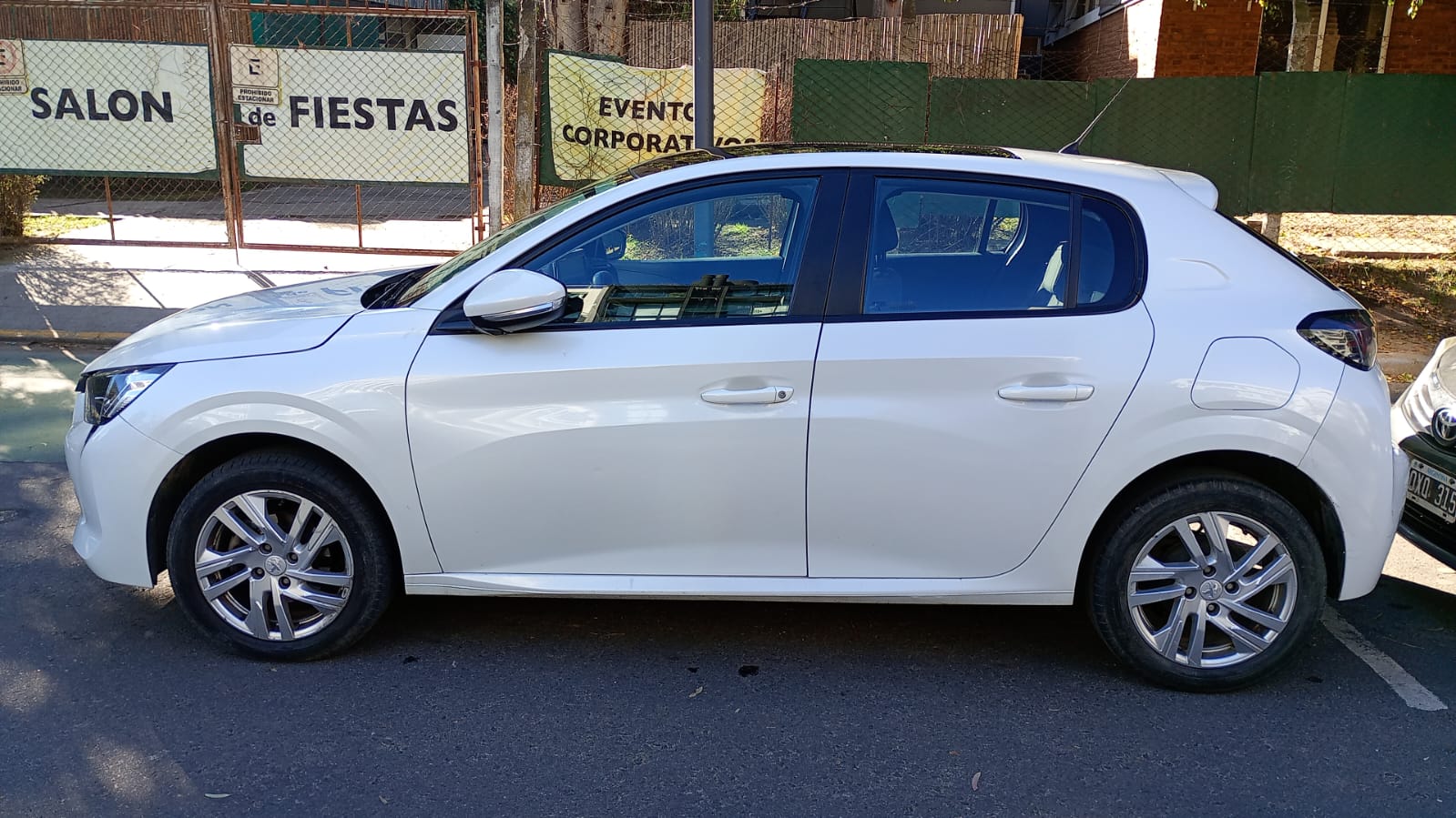 Peugeot 208 Active Pack 1.6L Tiptronic AM23.5