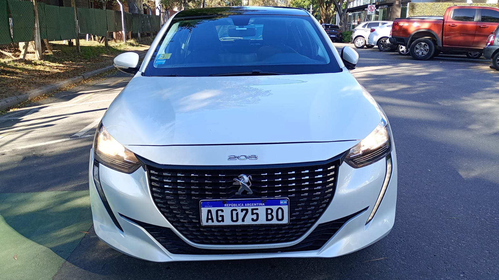 Peugeot 208 Active Pack 1.6L Tiptronic AM23.5