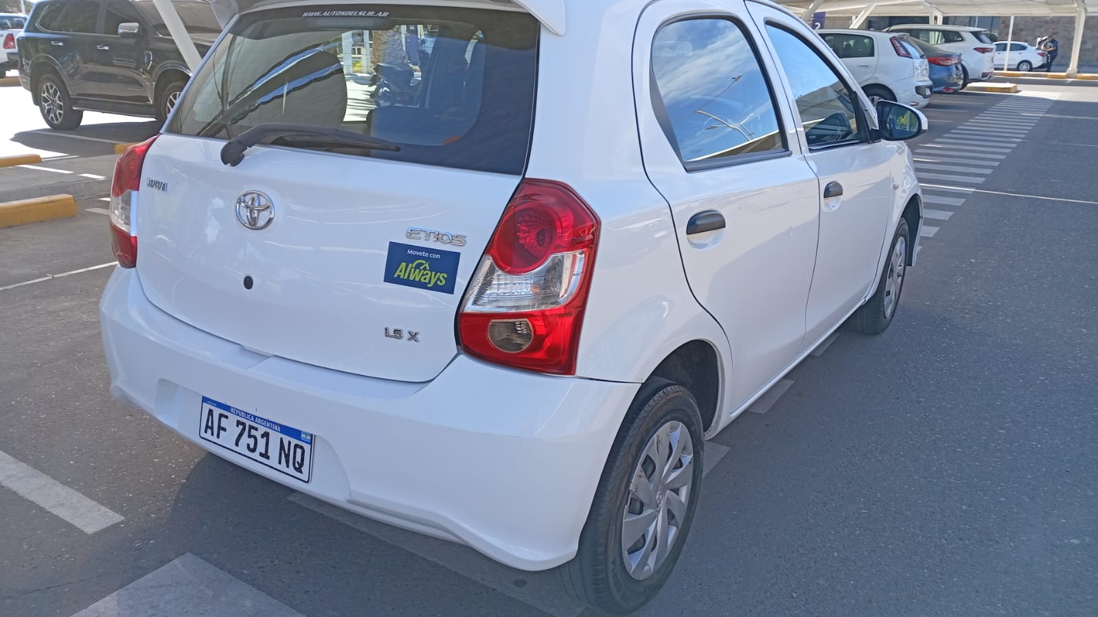 Toyota ETIOS X 1.5 6M/T 5P