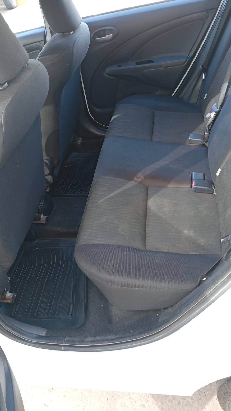 Toyota ETIOS X 1.5 6M/T 5P