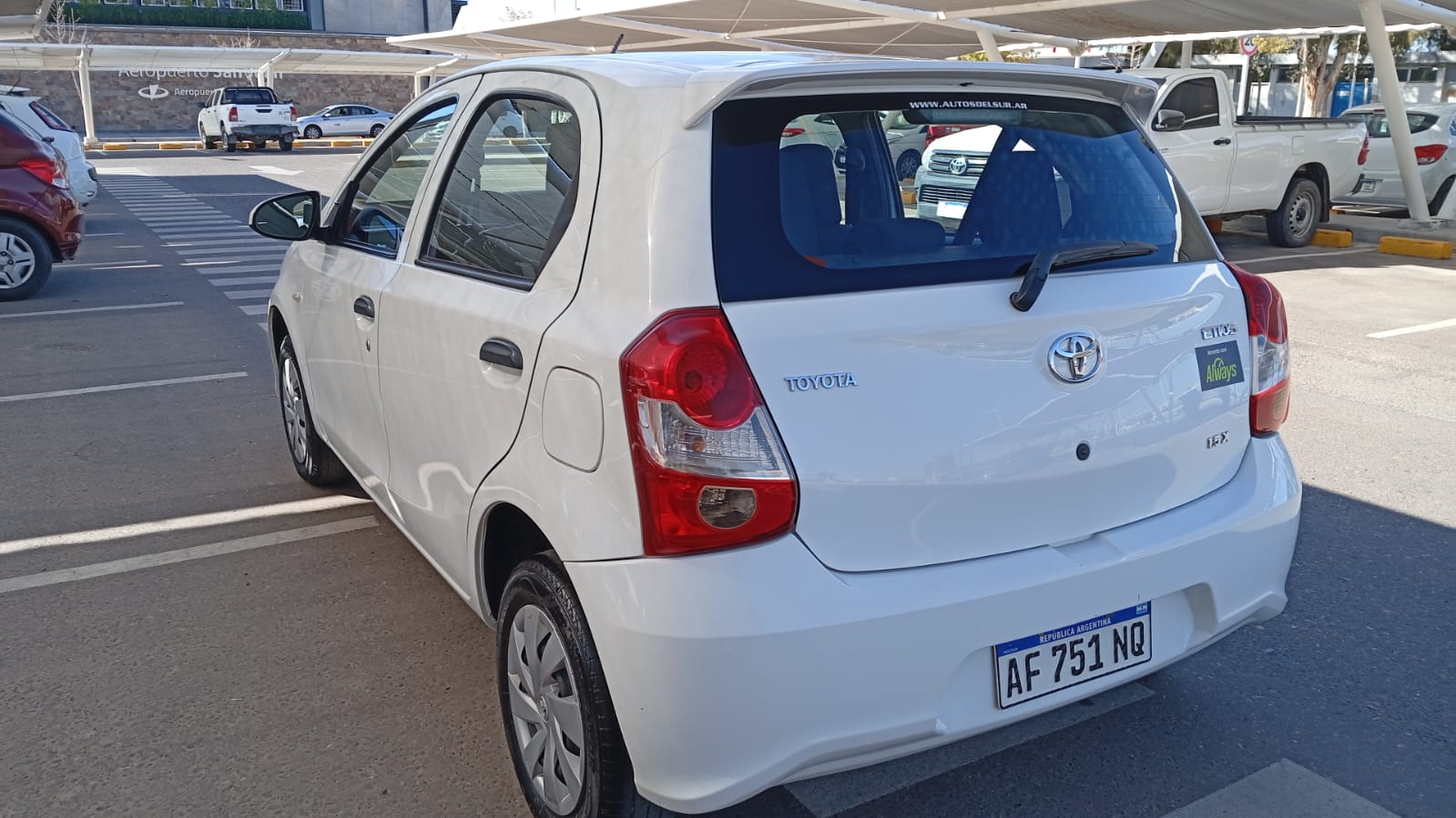 Toyota ETIOS X 1.5 6M/T 5P